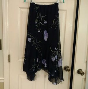 😺 SOLD😺Long Blue Scallop Skirt/Blue Floral Sz14W
